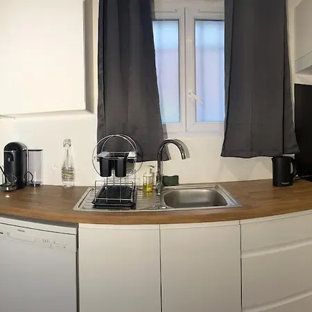 Cozy And Well-equipped Nanterre
