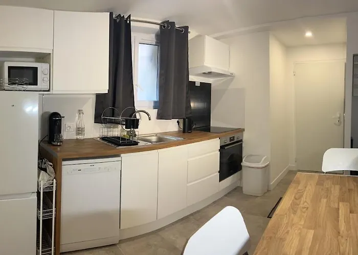 Cozy And Well-equipped דירה נאנטר